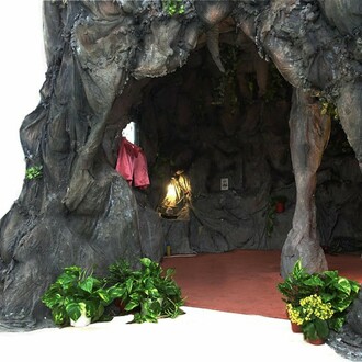 Revenge of the Crystal, exhibition view. Courtesy of Sade