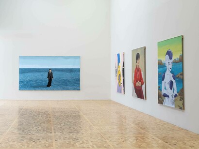 Manuela Solano, Alien queen/ Strange paradise, exhibition view. Courtesy of Museo Tamayo