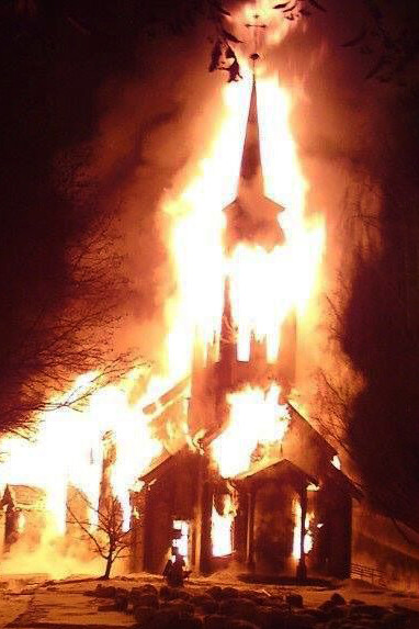 Los incendios fueron justificados como una "guerra pagana" contra el cristianismo, inspirados por el odio del Inner Circle hacia la religión organizada