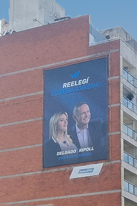 Poster de campaña de Álvaro Luis Delgado Ceretta y Shirley Valeria Ripoll Fraga, candidatos por el Partido Nacional (Blanco)