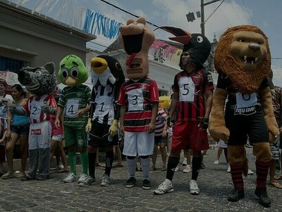 Corrida dos Bonecos Gigantes no carnaval olindense, Pernambuco