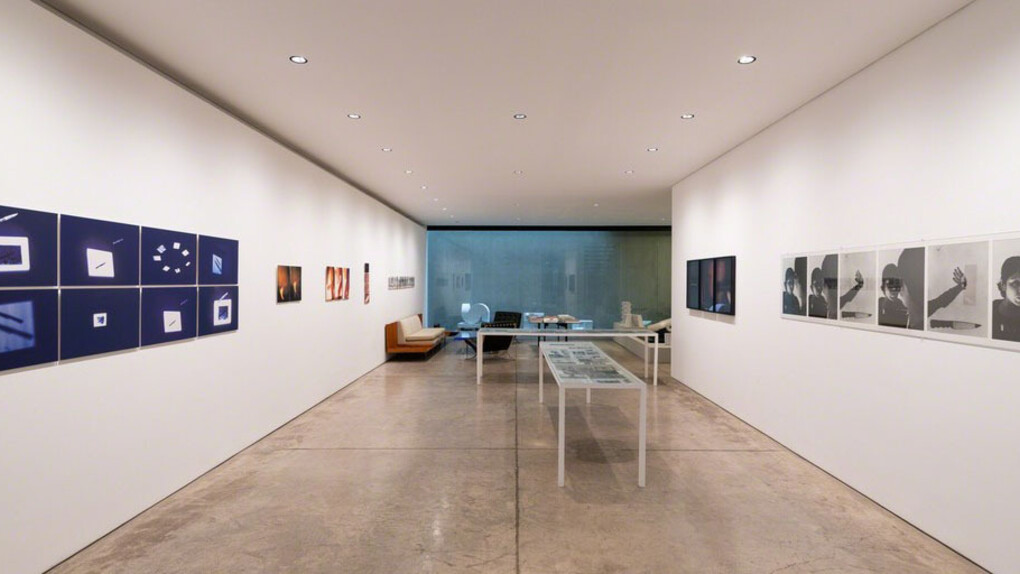 Iole de Freitas. Courtesy of Galeria Raquel Arnaud