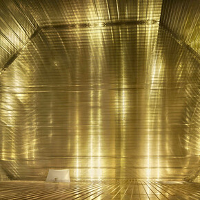 Andreas Gursky, Katar/Qatar, 2012, Inkjet print, 98 × 132 13/16 × 2 7/16 inches, framed (249 × 337.3 × 6.2 cm)
© Andreas Gursky/Artist Rights Society (ARS), New York/VG Bild-Kunst, Bonn. Courtesy of Gagosian

