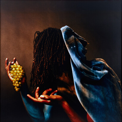 Rotimi Fani-Kayode, Grapes, 1989, Courtesy Autograph-ABP and The Heong Gallery, Downing College