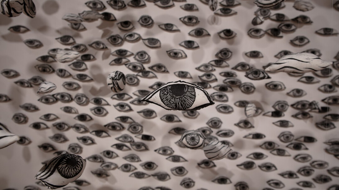 Eunkang Koh, Watching, detail of installation 120″ x 120″ x 120″, relief printing and fabric, 2021. Courtesy of Melhop Gallery°7077