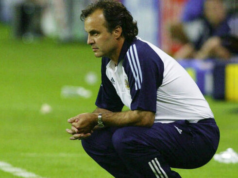 Marcelo Bielsa, seleccionador argentino en el fracaso histórico que supuso el Mundial 2002 para Argentina