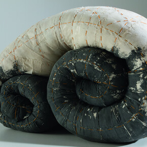 Anu Põder, Rulli keeratud figuur (Figure enroulée) (détail), 1992. Avec l'aimable autorisation du Musée d'Art Moderne de Paris