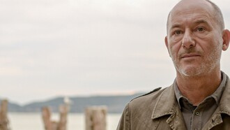 Gian Mario Villalta. Sono stati cambiamenti paradigmatici dal punto di vista filosofico e politico, fondamentali, ma se nessuno ci racconta quel mondo come facciamo poi a capire la differenza?