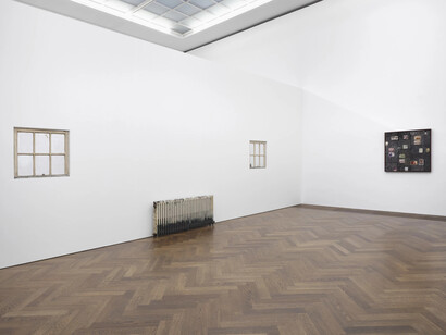 Troy Montes Michie, The jawbone sings blue, exhibition view. Courtesy of Kunsthalle Basel