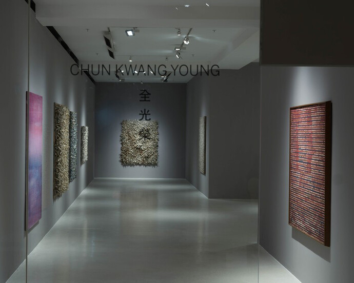 Chun Kwang Young. Courtesy of Pearl Lam Galleries