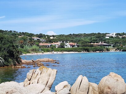 I Beatles hanno rivoluzionato la musica degli anni Sessanta, fondendo melodia, innovazione e cultura pop. Nella foto Porto Cervo, Sardegna Italia