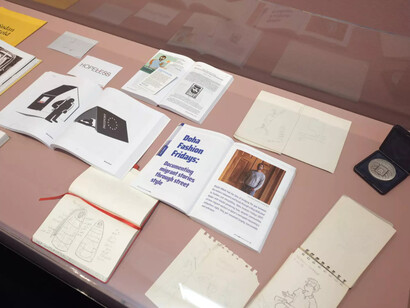 Khalid Albaih, La stagione della migrazione a Nord, vista della mostra. Per gentile concessione della Fondazione Brescia Musei