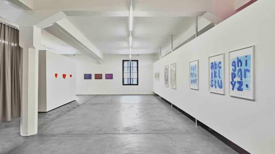 Various artists, Words, exhibition view. Courtesy of Edition VFO