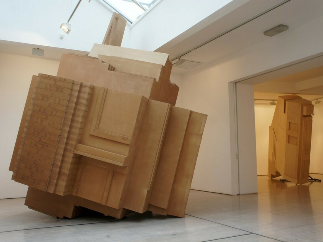 Richard Wilson, Block of Dering, 2017, Wood, 353 x 250 x 268 cm,Photograph: Miayko Narita. © Richard Wilson.  Courtesy Annely Juda Fine Art
