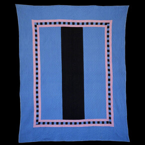 Amish Quilts from 1870 to 1930. Courtesy of Galerie Klüser
