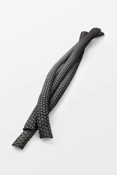 Huma Bhabha, The Escapist, 2013, Patinated bronze, 9 x 219 x 33 cm, 3 1/2 x 86 1/4 x 13 in, edition 1 of 4 + 1 AP
