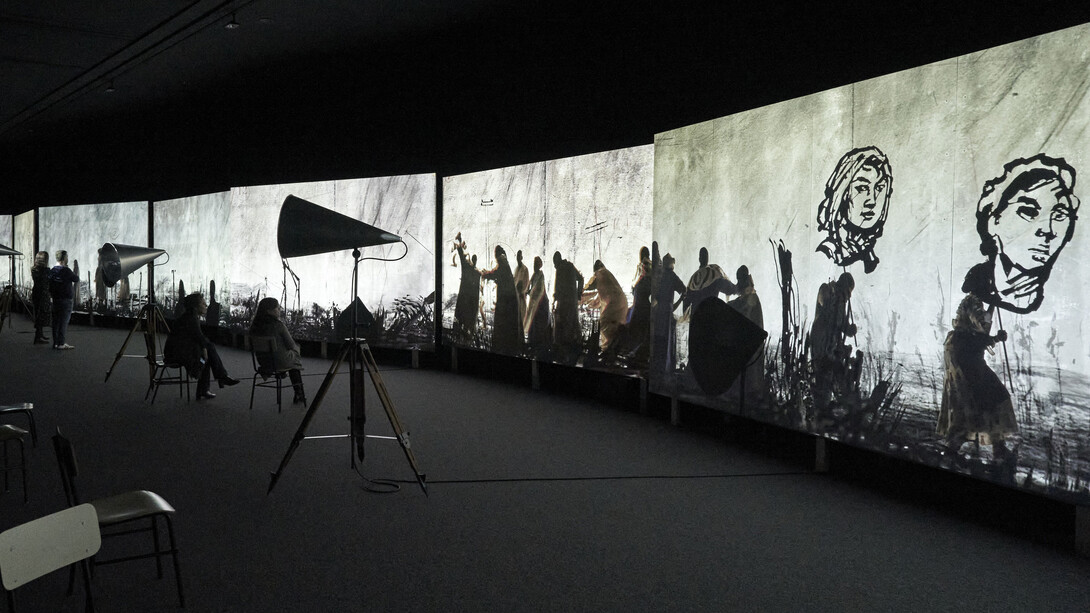 William Kentridge, More sweetly play the dance, exhibition view. Courtesy of Museo Picasso Málaga