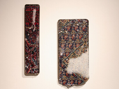 Noushin Redjaian, Tree of life, ausstellungsansicht. Mit freundlicher genehmigung der Galerie Ernst Hilger. Foto von © Katharina Schiffl