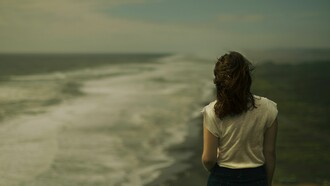 Recordando a Neruda en la orilla del mar de Chile
