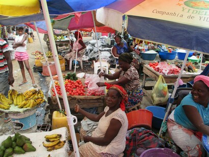 Luanda, Angola. Frutas e vegetais
