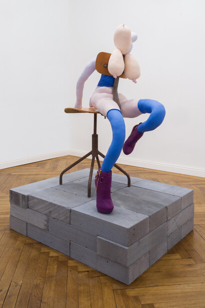 Sarah Lucas, Zen lovesong, 2022. Mit freundlicher genehmigung von Contemporary Fine Arts