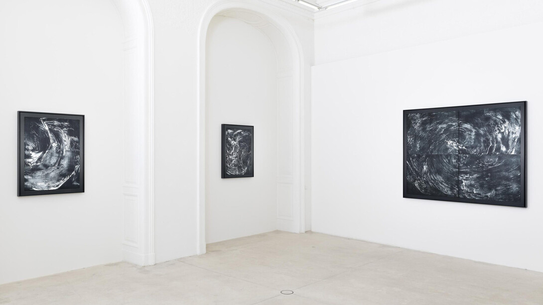 Eva Schlegel, All day I hear the noise of waters, exhibition view. Courtesy of Galerie Krinzinger