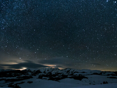 Is the Earth a hospitable territory?