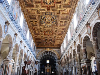 Chiesa dell’Aracoeli in Roma, interno