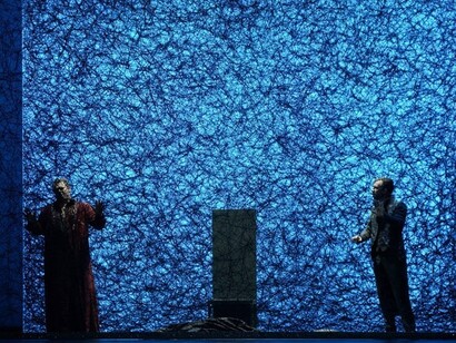 Chiharu Shiota. Tristán e Isolda. 2014