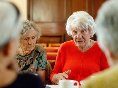 Ogni lingua è un sistema simbolico condiviso, fondato su convenzioni che permettono la comprensione reciproca