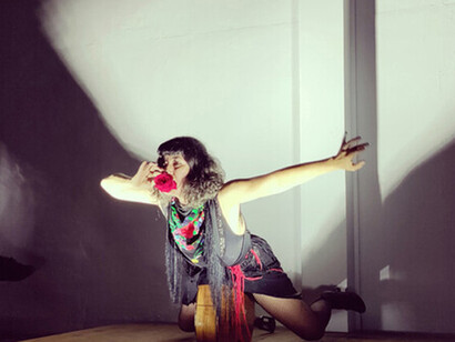 Sus historias contadas transcurren desde el fusilamiento de partisanos tras la Guerra de España hasta denunciar las vejaciones sufridas por los niños y niñas en las escuelas religiosas