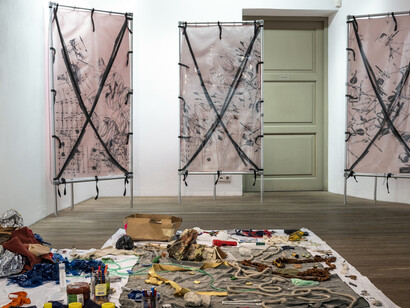 Yorgos Sapountzis, Bene dreams – Look and cook 1, 2, 3, 2015-2018; Look and cook, 2013. Photo: Ivo Corrà