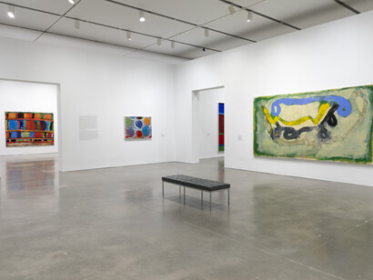 Stanley Whitney, How high the moon, exhibition view. Courtesy of Institute of Contemporary Art, Boston