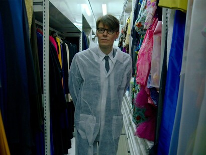 Andrew Bolton en The First Monday in May