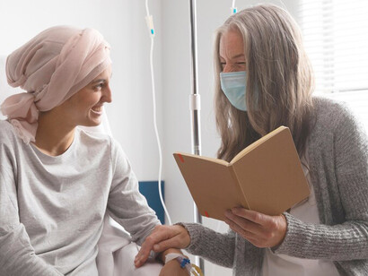 In the hospital, women battling cancer find solace in conversation