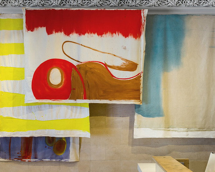 Using Walls, Floors, and Ceilings: Vivian Suter, Exhibition view. Courtesy of The Jewish Museum 