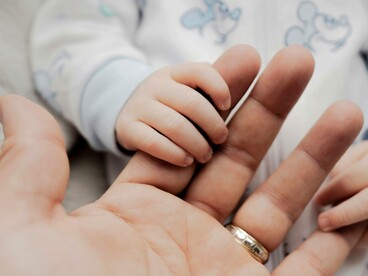 Accanto alla sofferenza, la bellezza e l’esperienza estetica possono diventare strumenti profondi di riparazione e sollievo