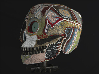 Ettore Saccà, Teschio, 65 x 83 x 80 cm, profilo, mixmedia, struttura metallica, silicone policromo, 2014