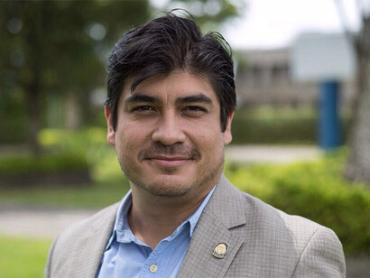 Carlos Alvarado