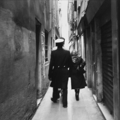 Sophie Calle, Suite Vénitienne (1980). Photographs and text presented as an installation and book, variable dimensions. Paris: Collection of the Centre Pompidou. Courtesy of and copyright the artist