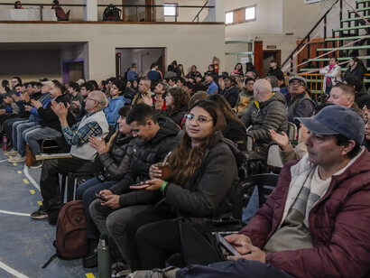 El conflicto entre las expectativas de trabajo y los riesgos ambientales ha polarizado a la sociedad de Jacobacci. Fotografía de Carolina Blumenkranc