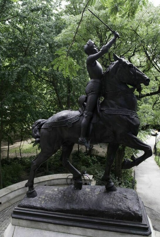Anna Hyatt Huntington. Joan of Arc, 1915. John V. Van Pelt, Architect. Bronze and Mohegan granite; 20 ft. 4 in. x 6 ft. 1 in. x 12 ft. 3 in. (6 m. 19.8 cm x 1 m 85.4 cm x 3m. 73.4 cm). Riverside Park at 93rd Street. Collection of the City of New York; gift of the Joan of arc Statue Committee. Photo by the Media Center for Art History, Department of Art History and Archaeology, Columbia University, courtesy The Wallach Art Gallery.