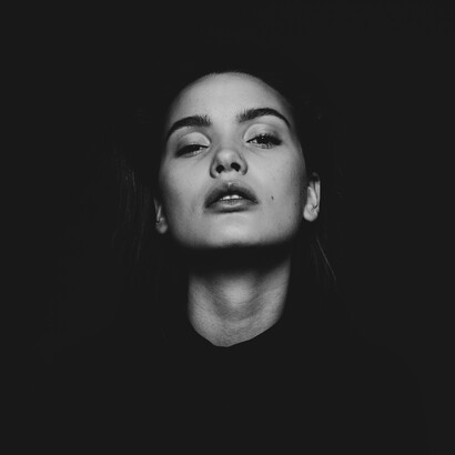 El mundo se divide entre indignos e indignados