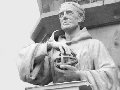 Nel giugno del 1266 Clemente IV chiese al francescano, maestro di filosofia e teologia, Ruggero Bacone, un’opera che potesse fare da chiave di volta per una riforma del sistema di sapere contemporaneo