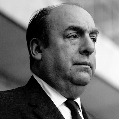 Delia del Carril, conosciuta come “La Hormiguita” (“la formichina”), fu compagna di Pablo Neruda per circa vent’anni, dal loro incontro negli anni ’30 fino alla separazione negli anni ’50. Nella foto Pablo Neruda in Italia nel 1963