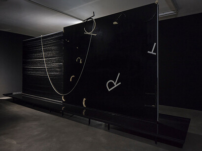 Un soir, j’ai assis la beauté sur mes genoux, Exhibition view. Courtesy of Sprüth Magers