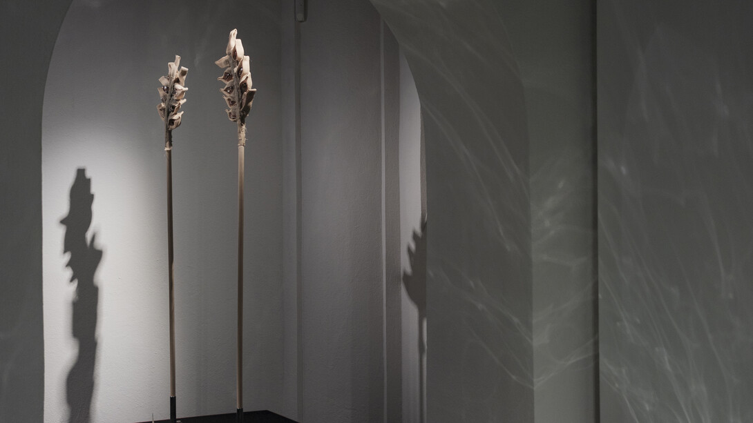 Le verre, au-delà de la matière. Les collections du Cirva, vue de l’exposition. Avec l’aimable autorisation du Musée Ariana