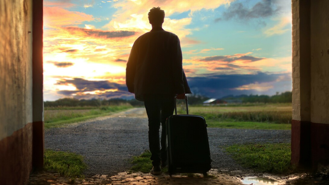 Traveling to another country implies taking risks of transport, socio-cultural and biological exposure
