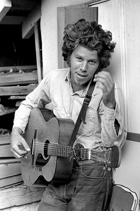 Tom Waits e la sua chitarra