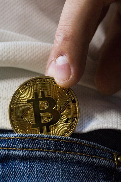 Simulação de uma moeda virtual no bolso